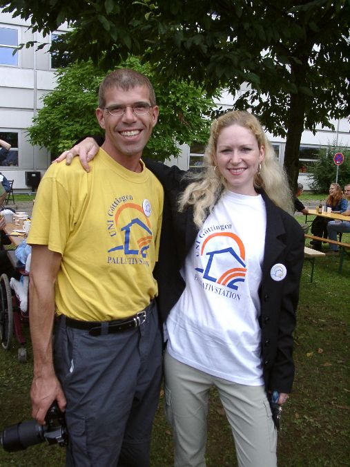 Hier sollte jetzt ein Bild von den T-Shirts erscheinen...
